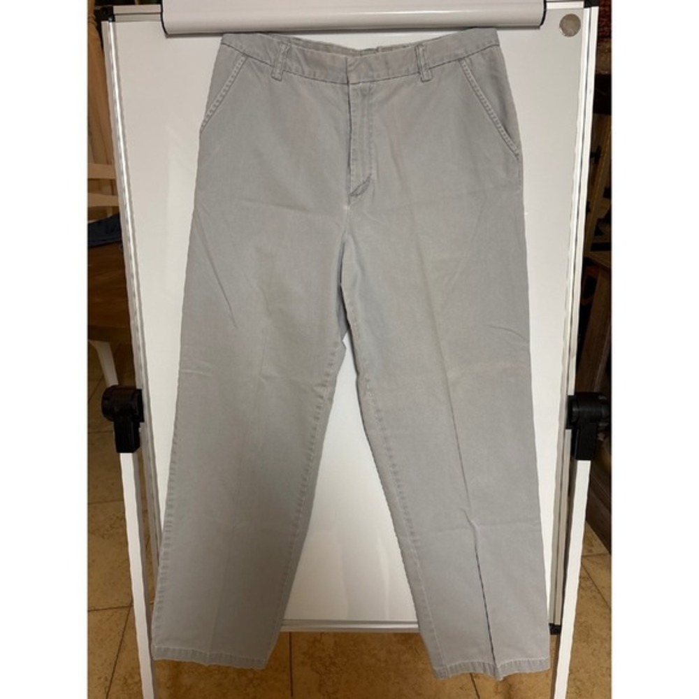 Calvin‎ Klein women's jeans size 10 light blue distressed straight leg